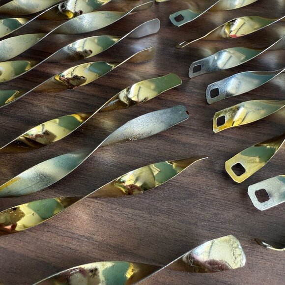 38 Vintage Gold Aluminum Twisted Ribbon Strips 7" Long Christmas Ornaments - Picture 5 of 7